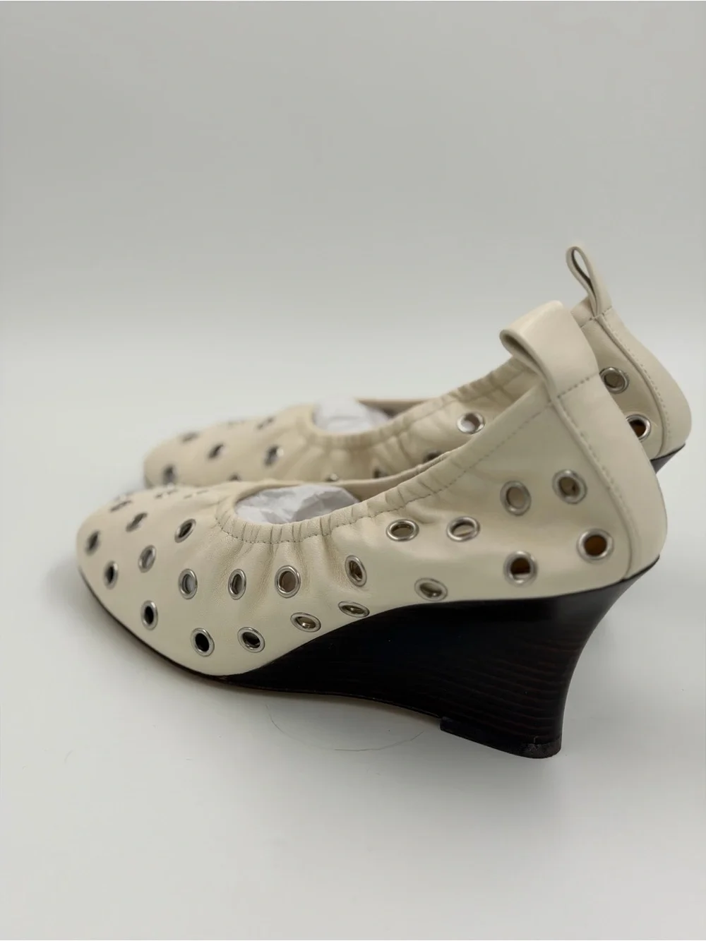 Tory Burch Eyelet Wedge – New Ivory – Size 8 – Worn once